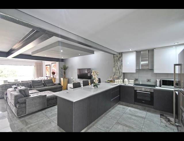4 BEDROOM DUPLEX FOR SALE IN VAAL RIVER